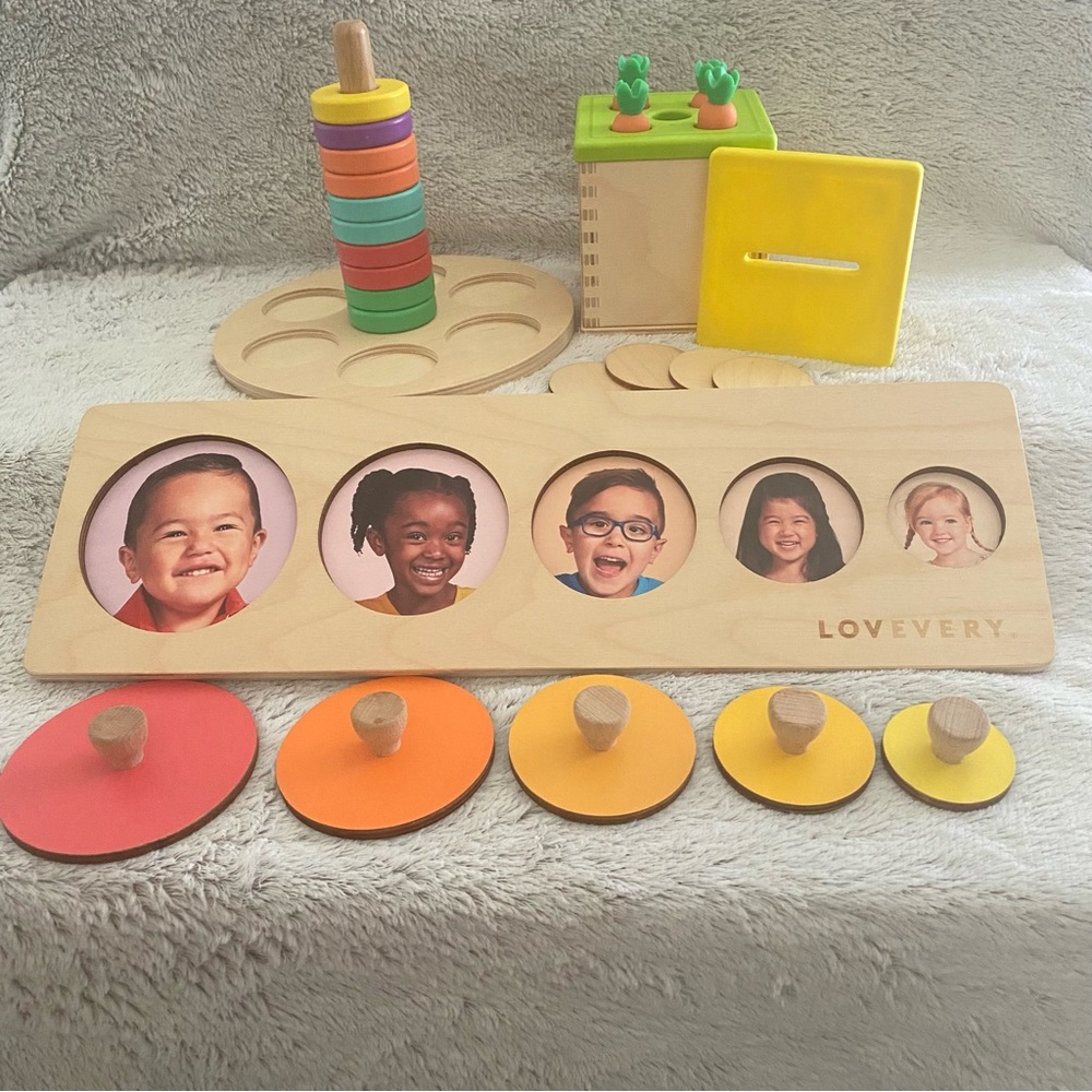 Lovevery Babbler Kit Ages 13,14,15 months
